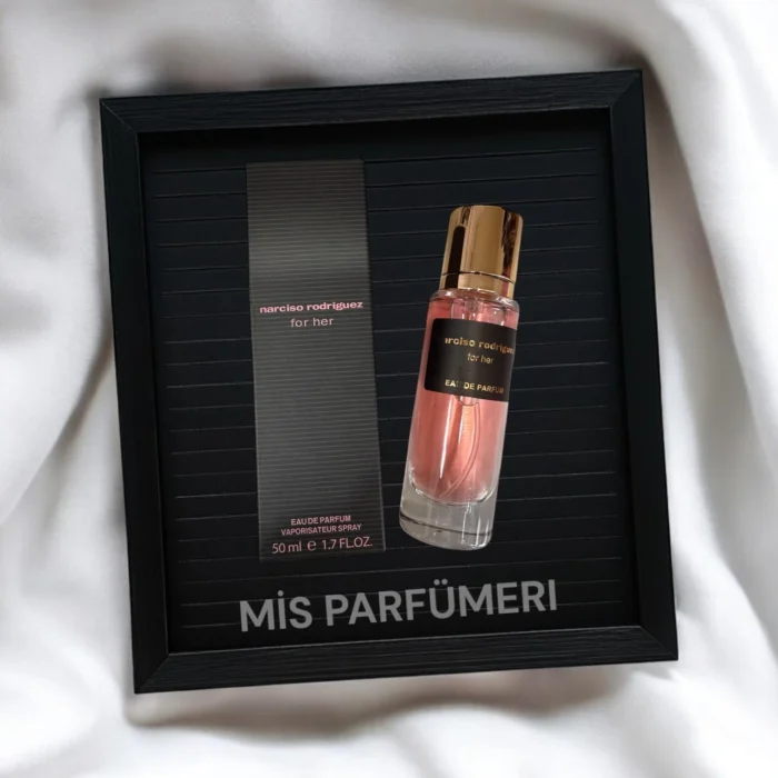 Narciso Rodriguez For Her EDP 50 Ml çanta boy Bayan Parfüm