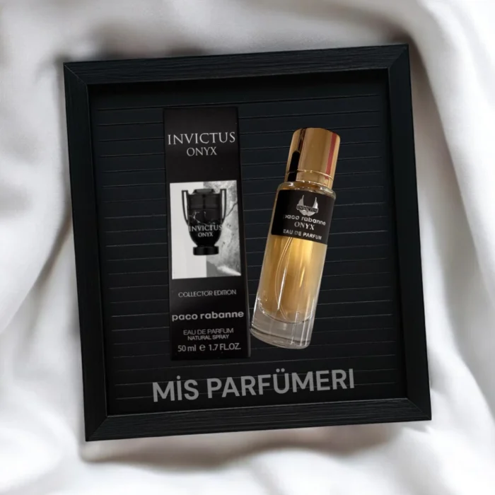 Paco Rabanne Invictus Onyx EDT 50 Ml Erkek çanta boy parfüm