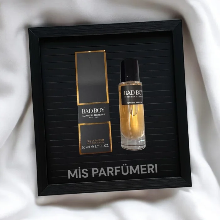 Carolina Herrera Bad Boy Edt 50 ml çanta boy Erkek Parfüm